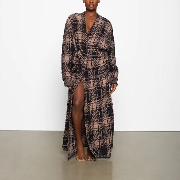 RARE SKIMS Cozy Knit Unisex Robe in Plaid - Picture 1 of 5